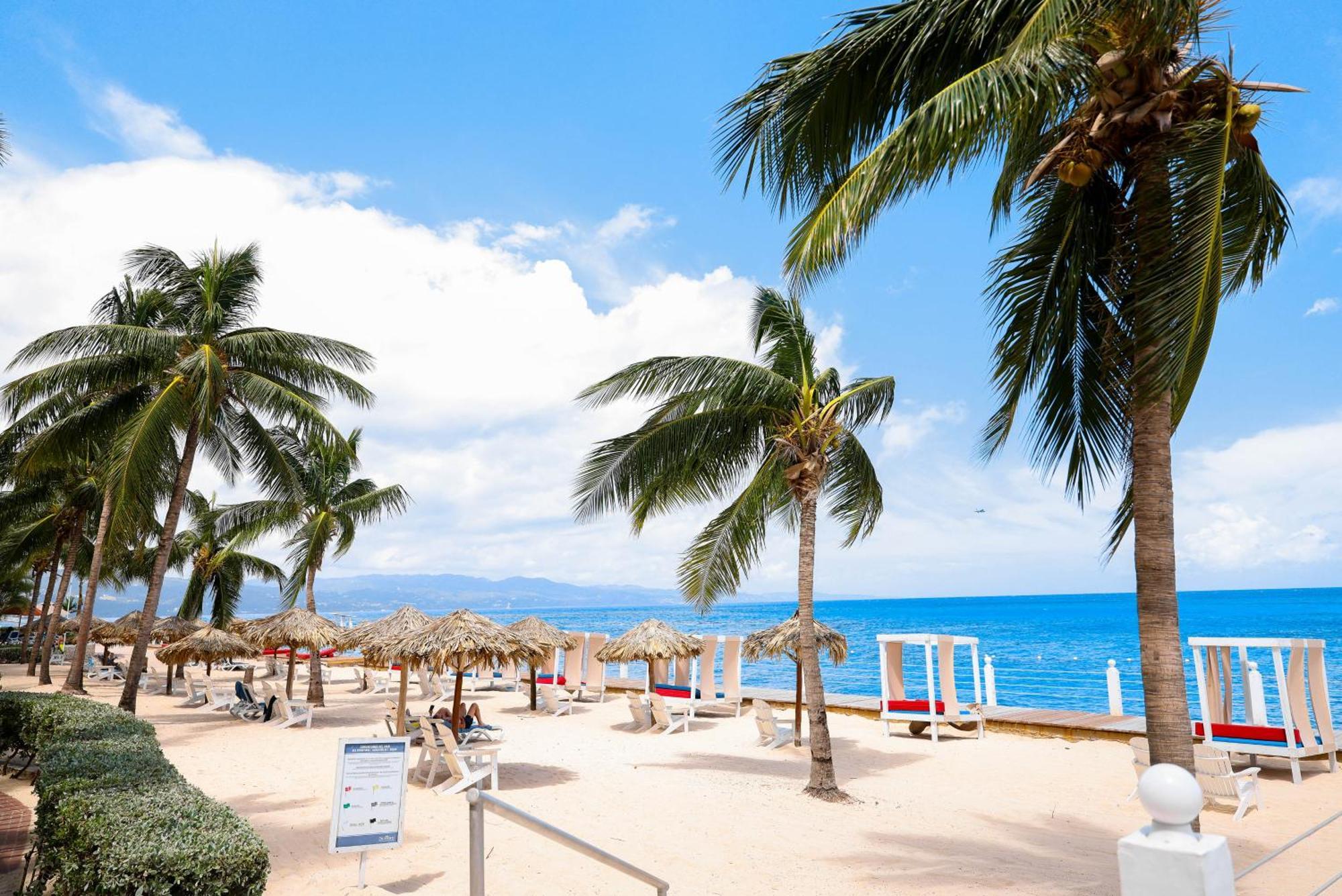 Resort Grand Decameron Montego Beach, A Trademark Montego Bay