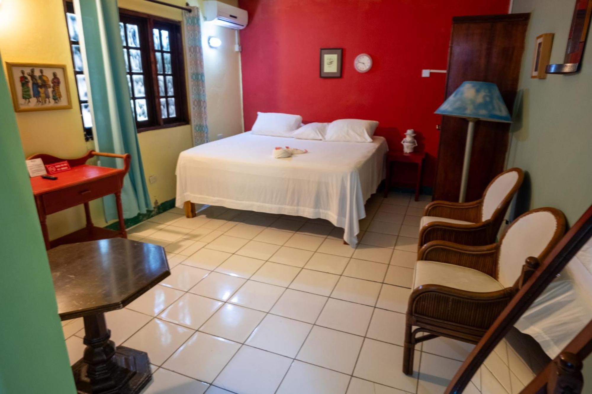 Hotel Indigo 3*
