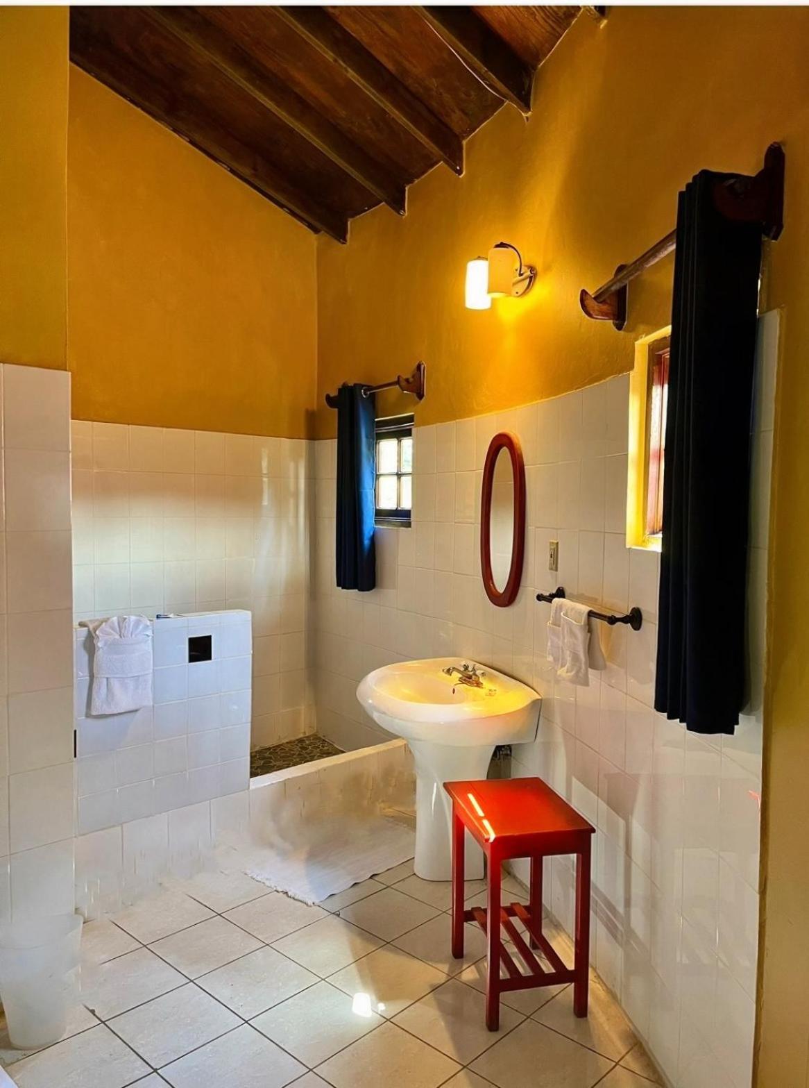 Indigo Hotel 3*