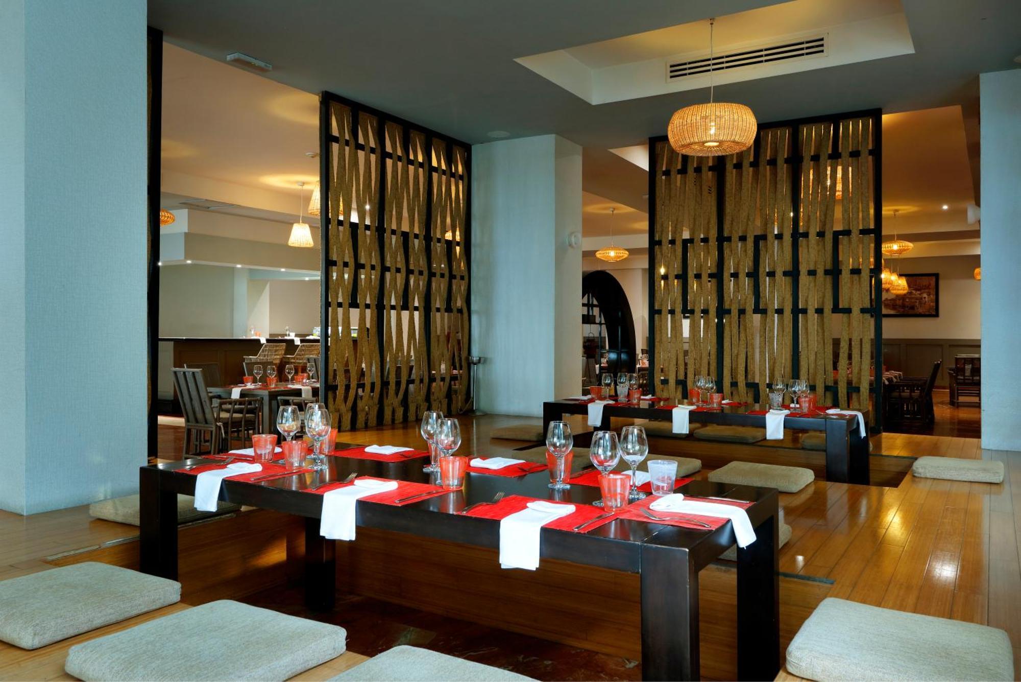 The Signature Level At Grand Palladium Lady Hamilton & Resort 5*