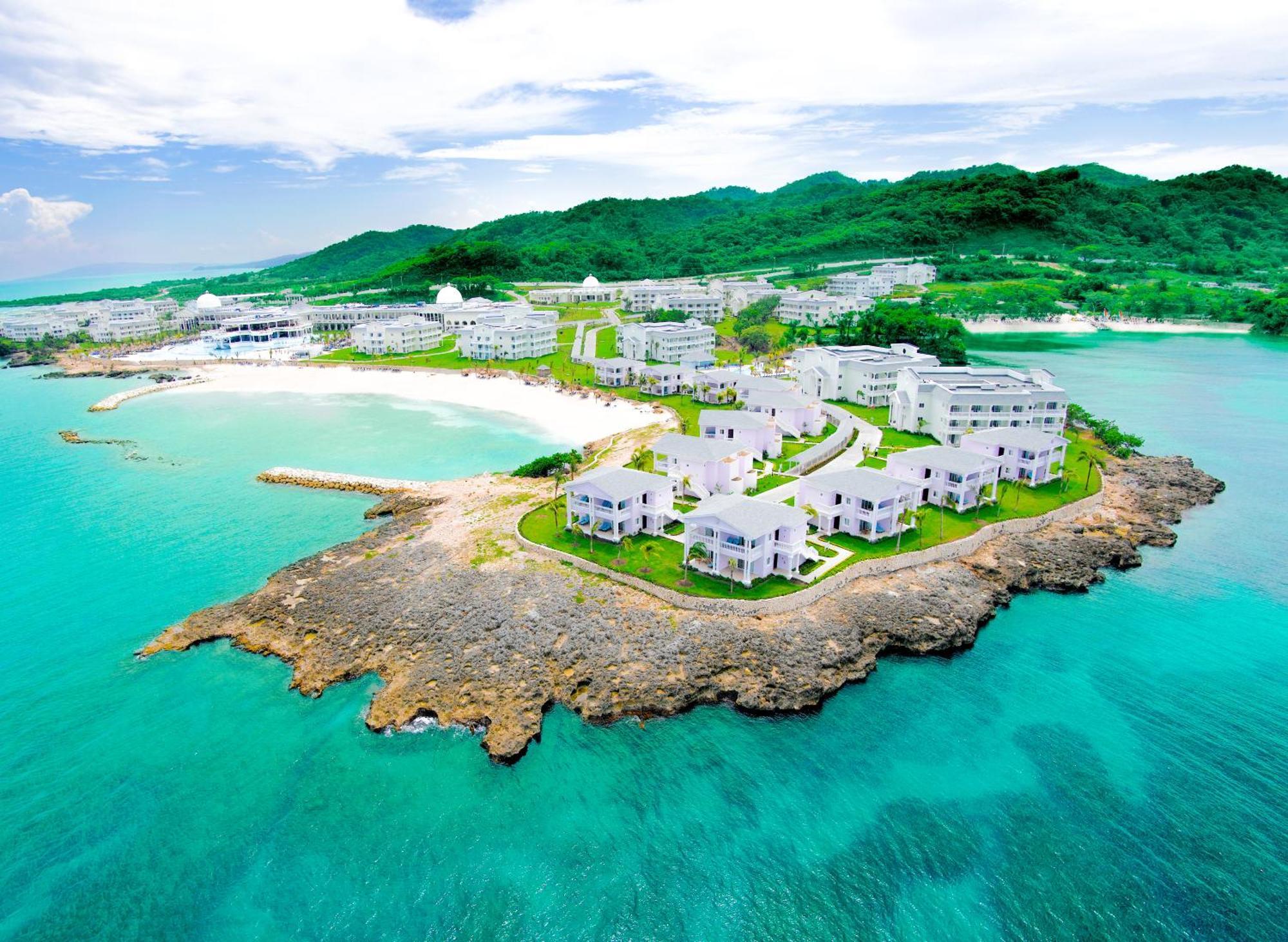 The Signature Level At Grand Palladium Lady Hamilton &