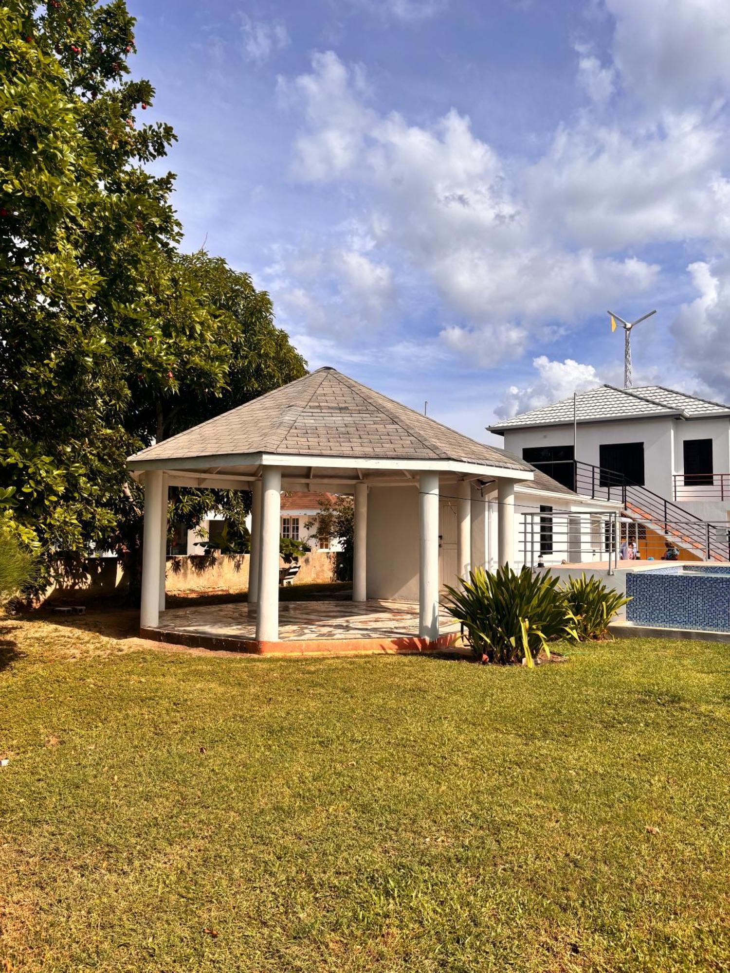Villa Beachscape At Ethlyn By The Sea Black River