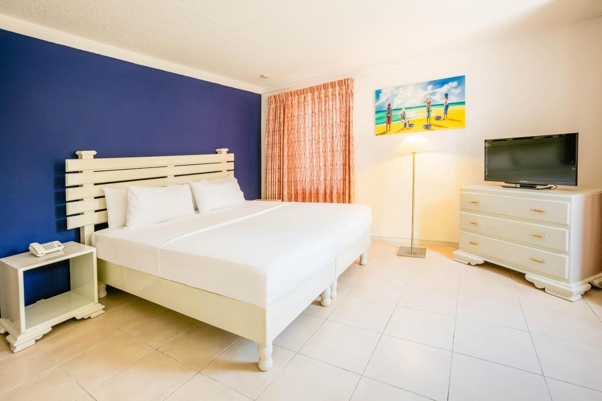 Grand Decameron Montego Beach, A Trademark