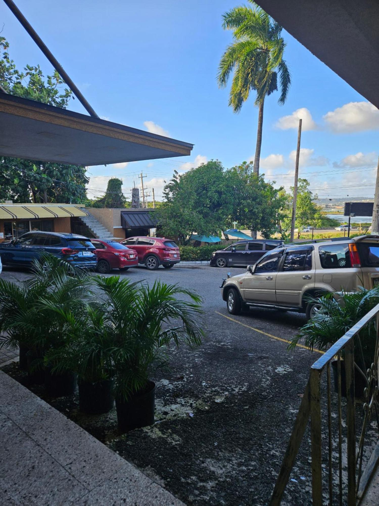 Palm Bay & Restaurant