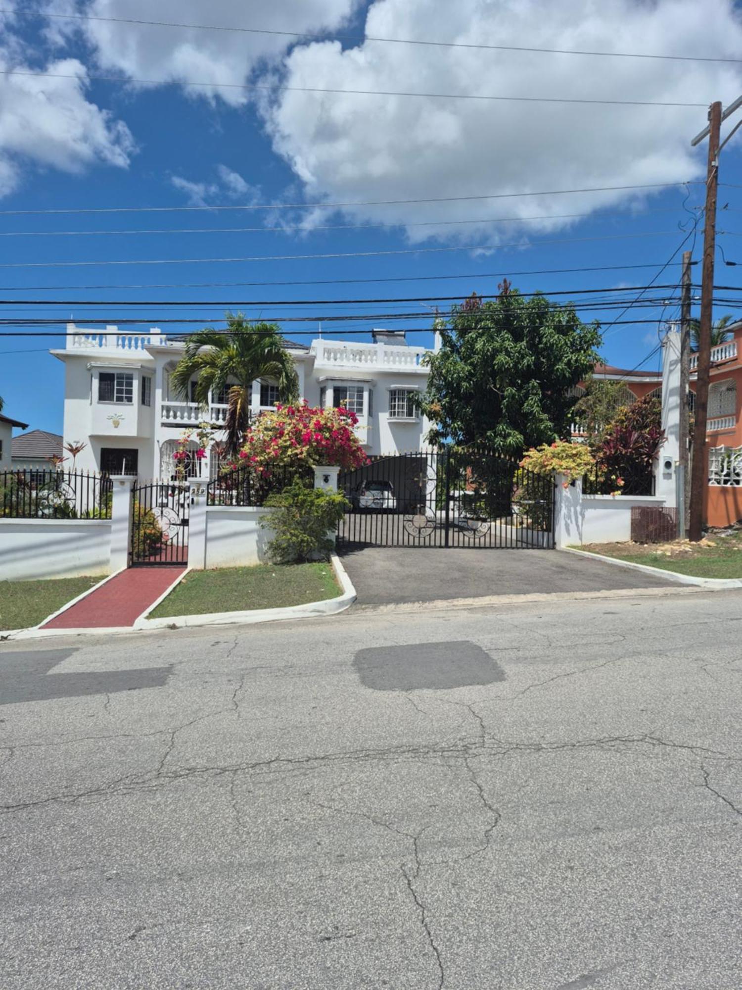 Melrose Place * Montego Bay