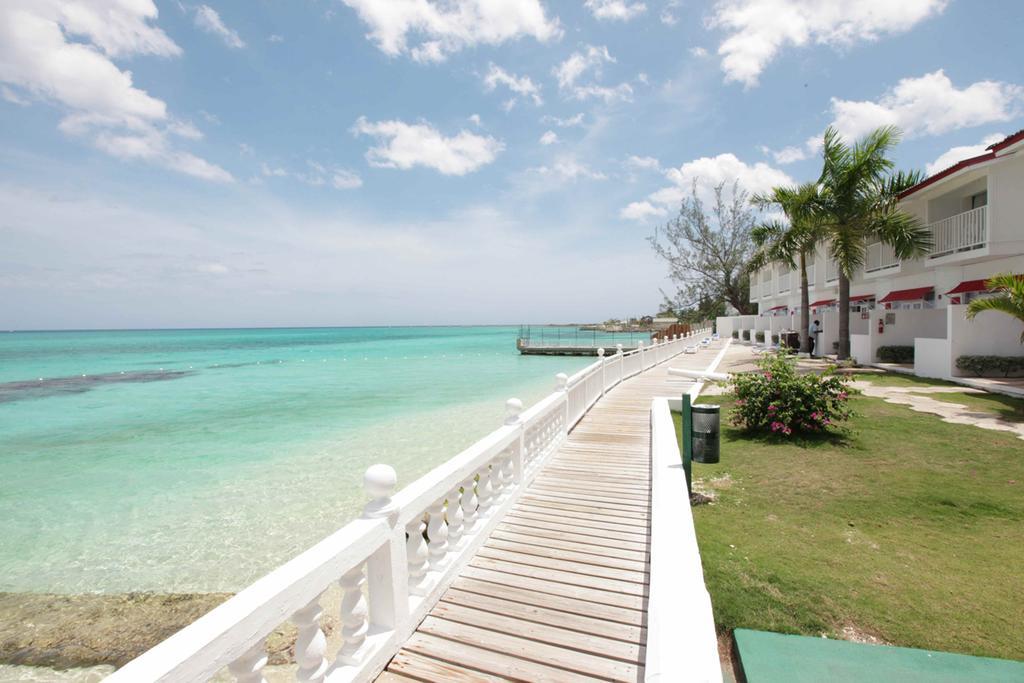 Grand Decameron Montego Beach, A Trademark
