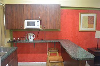 Suites Hotel 3*