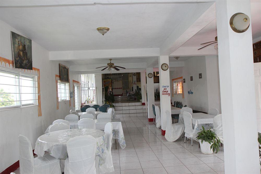 Executive Shaw Park 2* Ocho Rios