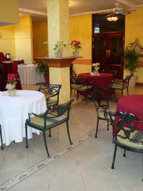 Hotel Uwi Mona Visitors' & Conference Centre 2*