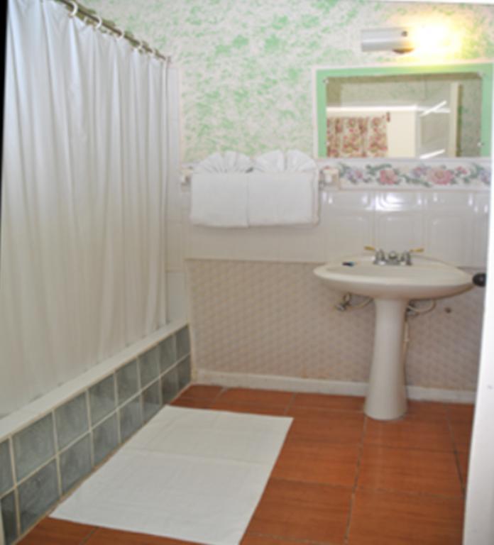 Guest house Palm Bay & Restaurant *