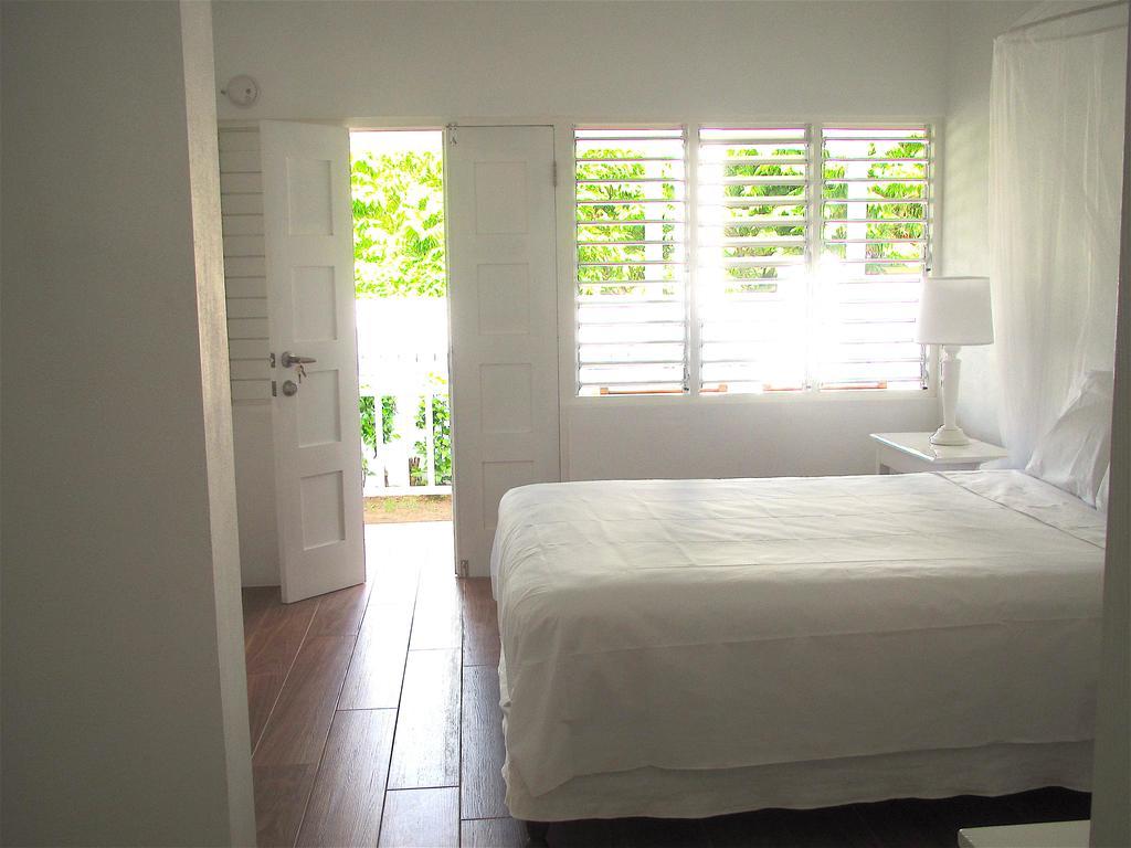 Bed & Breakfast Search-me-heart