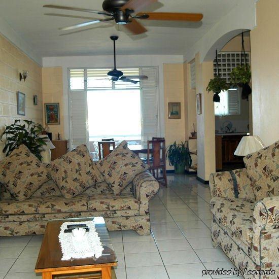 Aparthotel At Fisherman's Point 2*