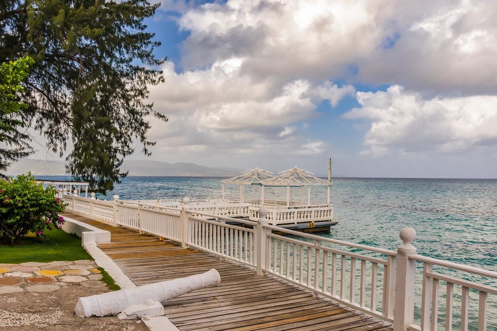 Resort Grand Decameron Montego Beach, A Trademark 3*