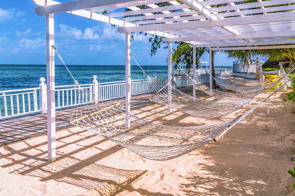 Grand Decameron Montego Beach, A Trademark