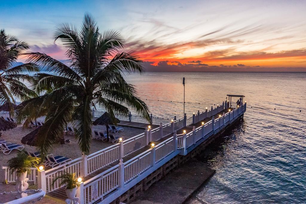 Resort Grand Decameron Montego Beach, A Trademark 3*