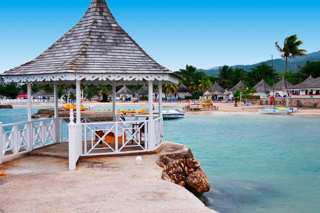 Resort Grand Decameron Montego Beach, A Trademark