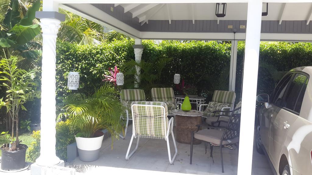Lorenton Hideaway Guest house Lucea