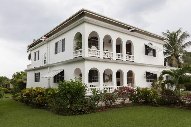Lorenton Hideaway Guest house