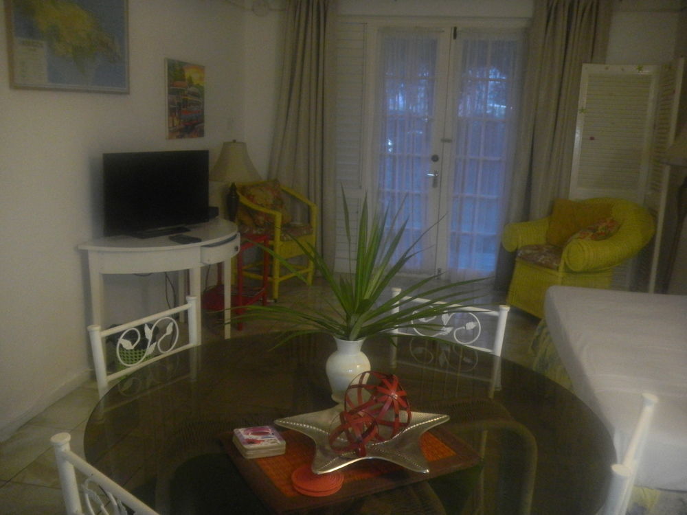 Aparthotel At Fisherman's Point Ocho Rios