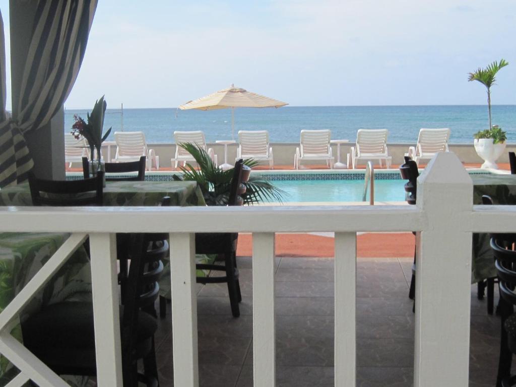 Pipers Cove 3*