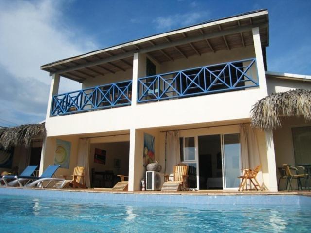 Marblue * Treasure Beach