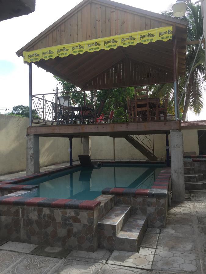 Angels Getaway * Spanish Town