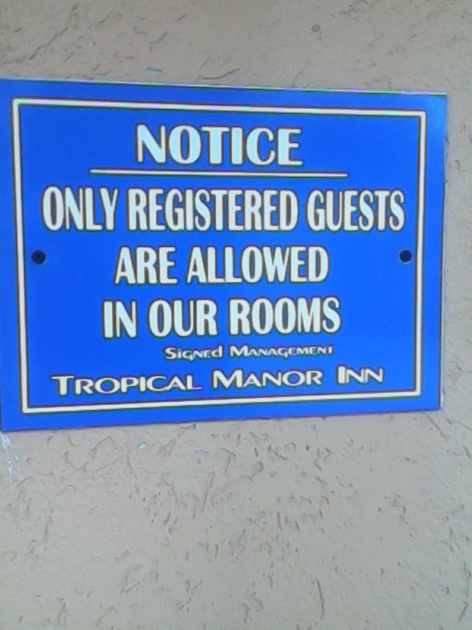 Tropical Manor Half-way-tree Hotel