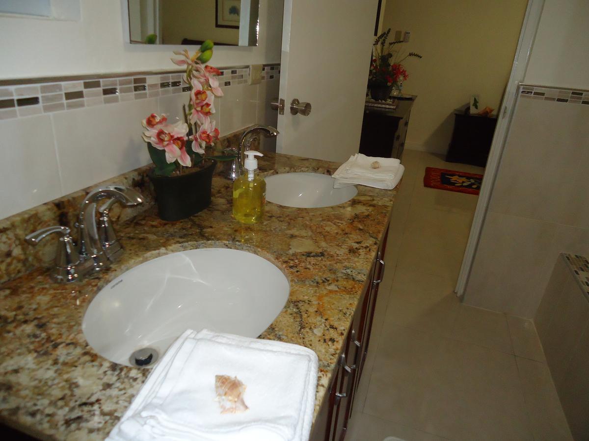 Deez Bed & Breakfast Kingston