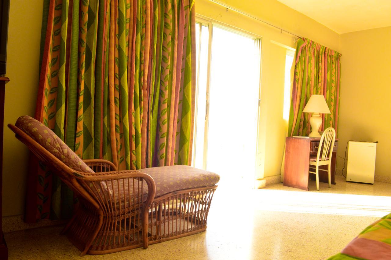 Hotel Sahara Dela 2*