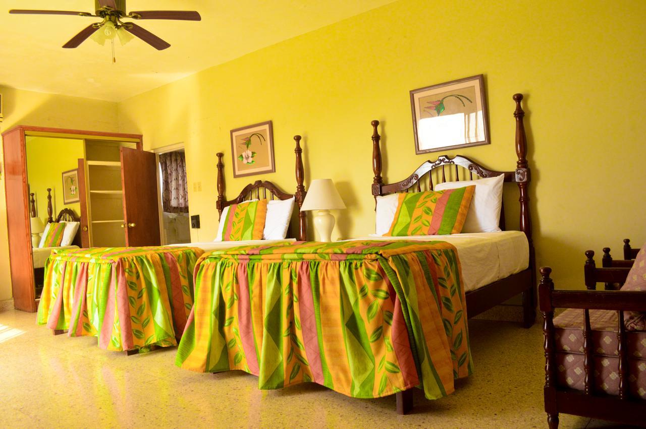 Sahara Dela 2* Montego Bay