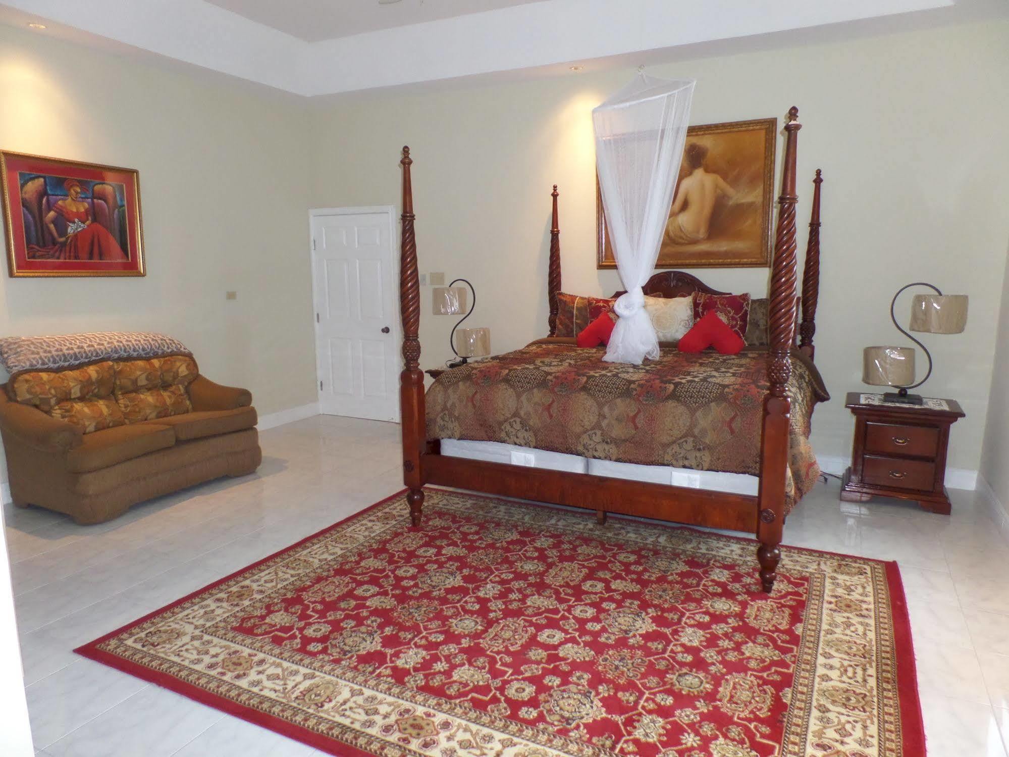 Luxurious Romantic Kensington Hotel