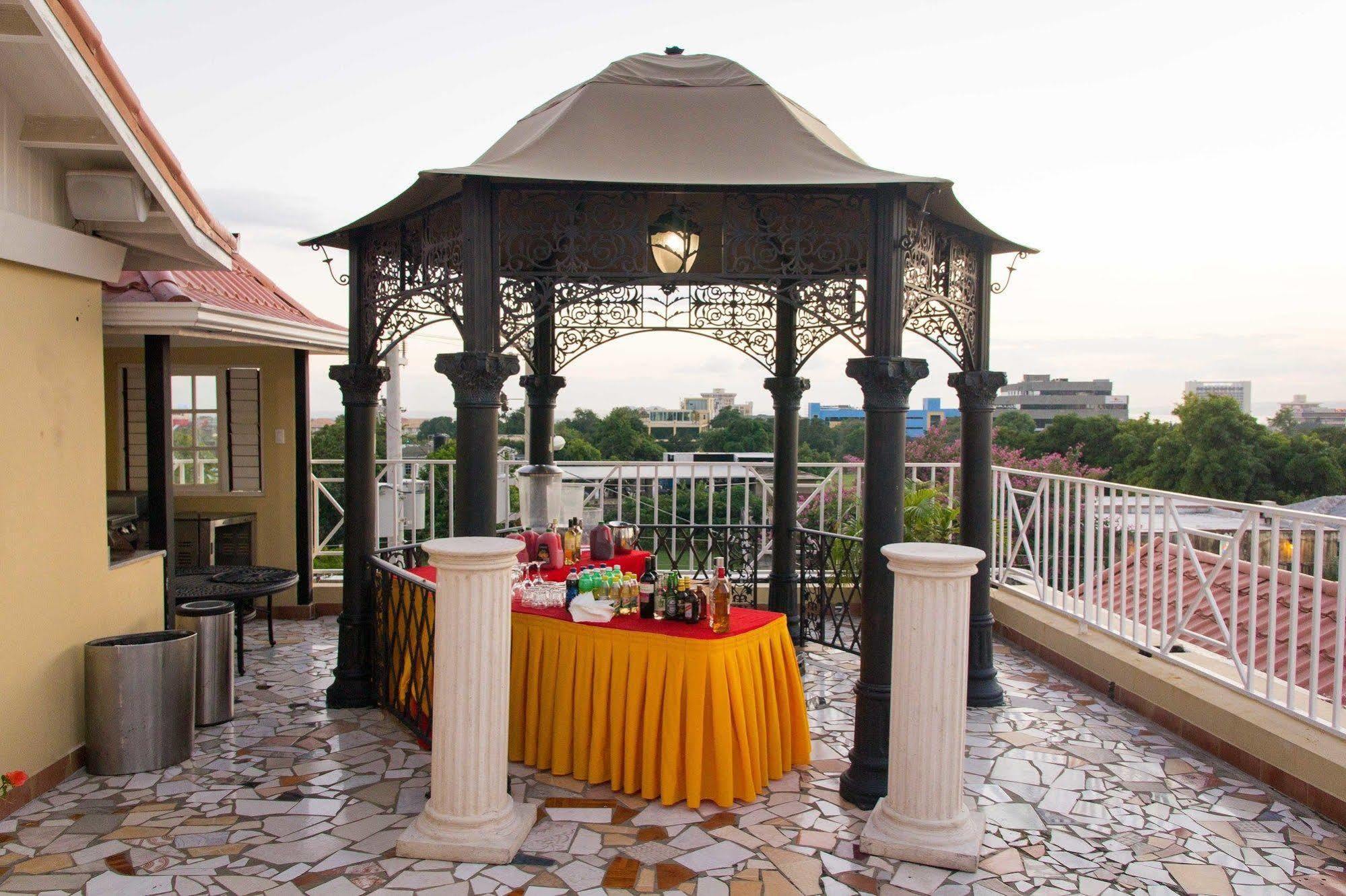 Resort Eden Gardens Wellness &