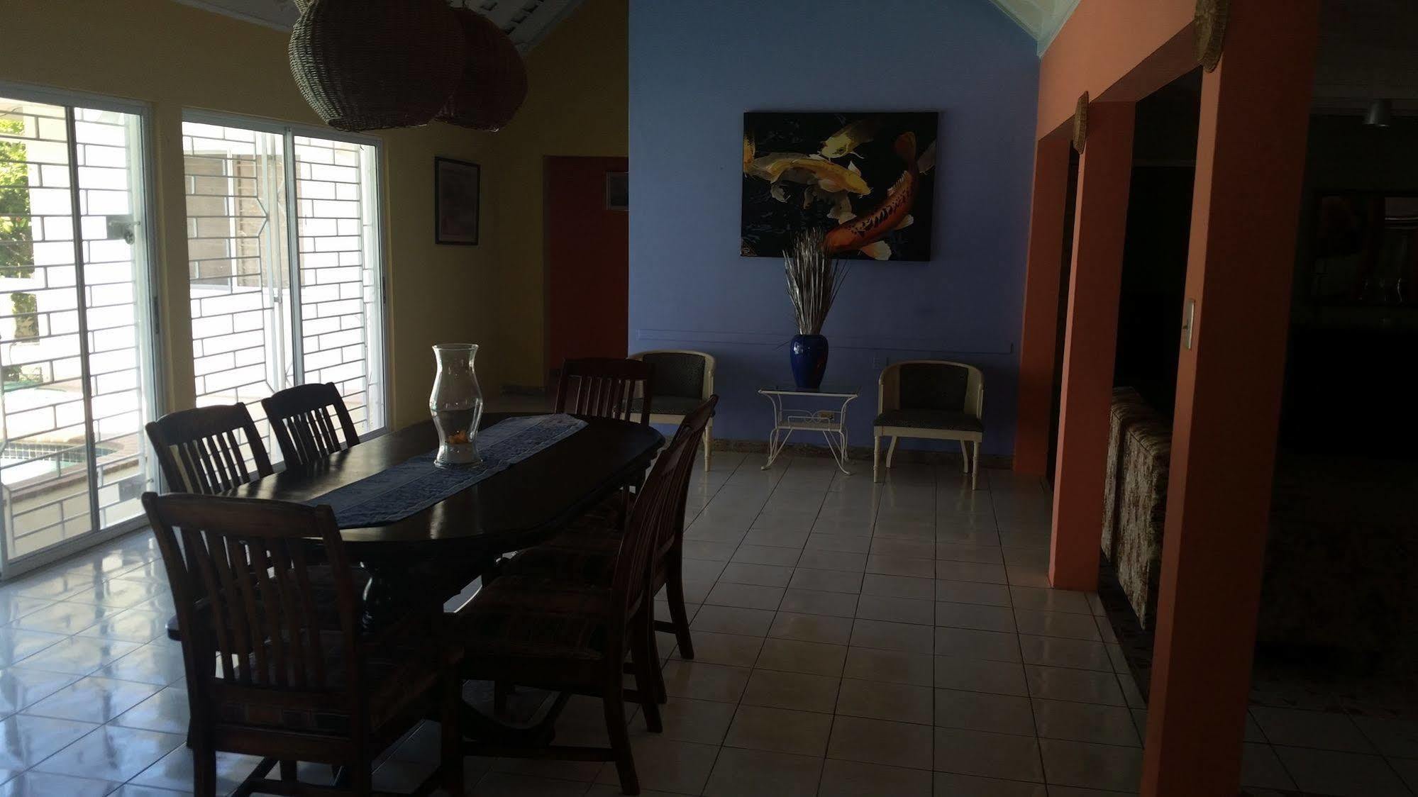 Gemini Guest house 3*