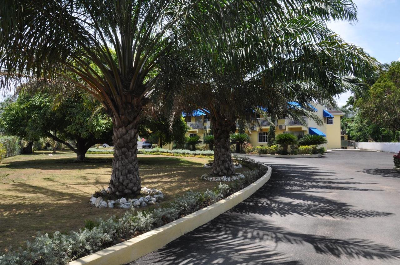 Tamarind Hotel Runaway Bay