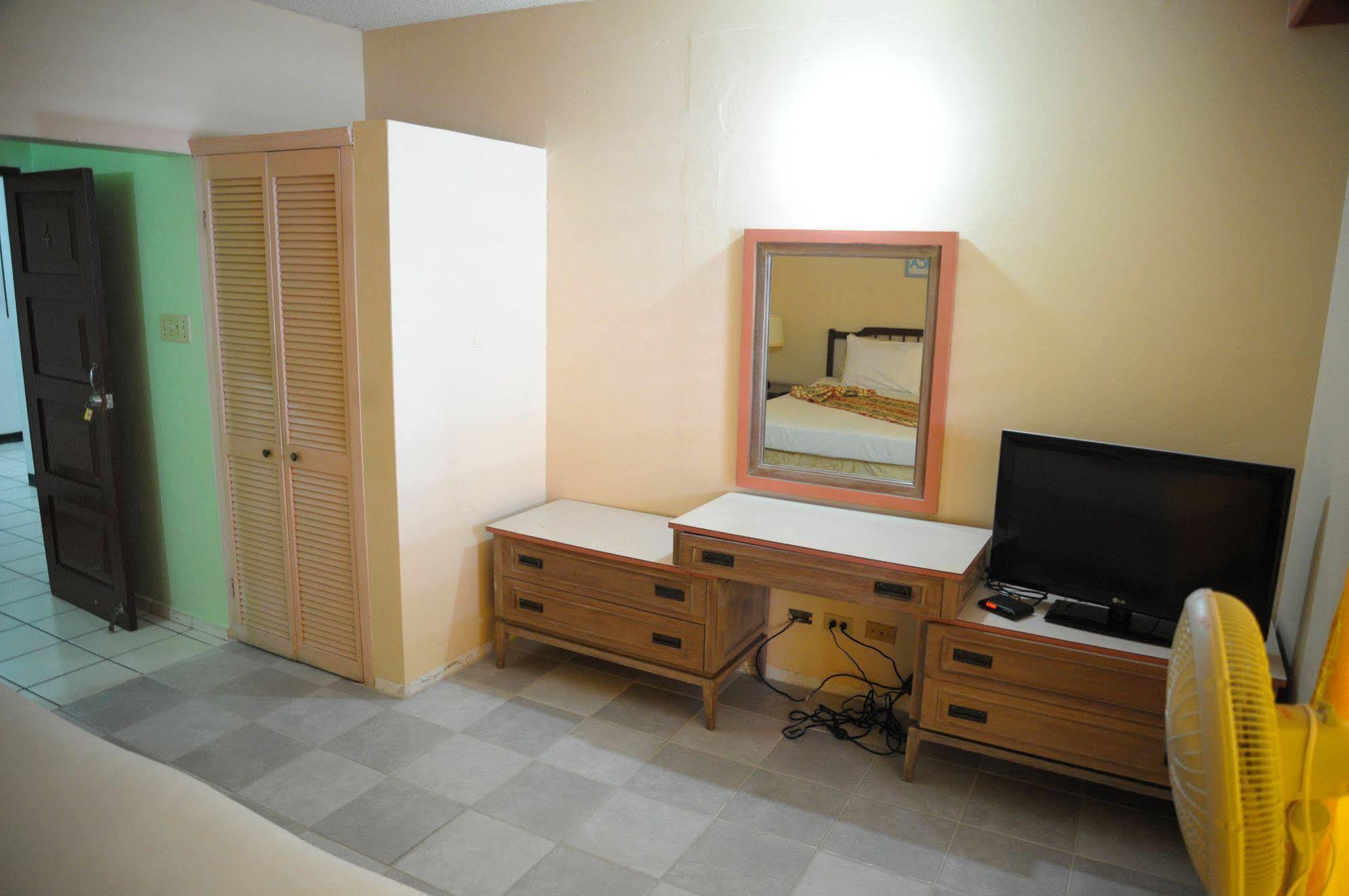 Ocean Sands Ocho Rios