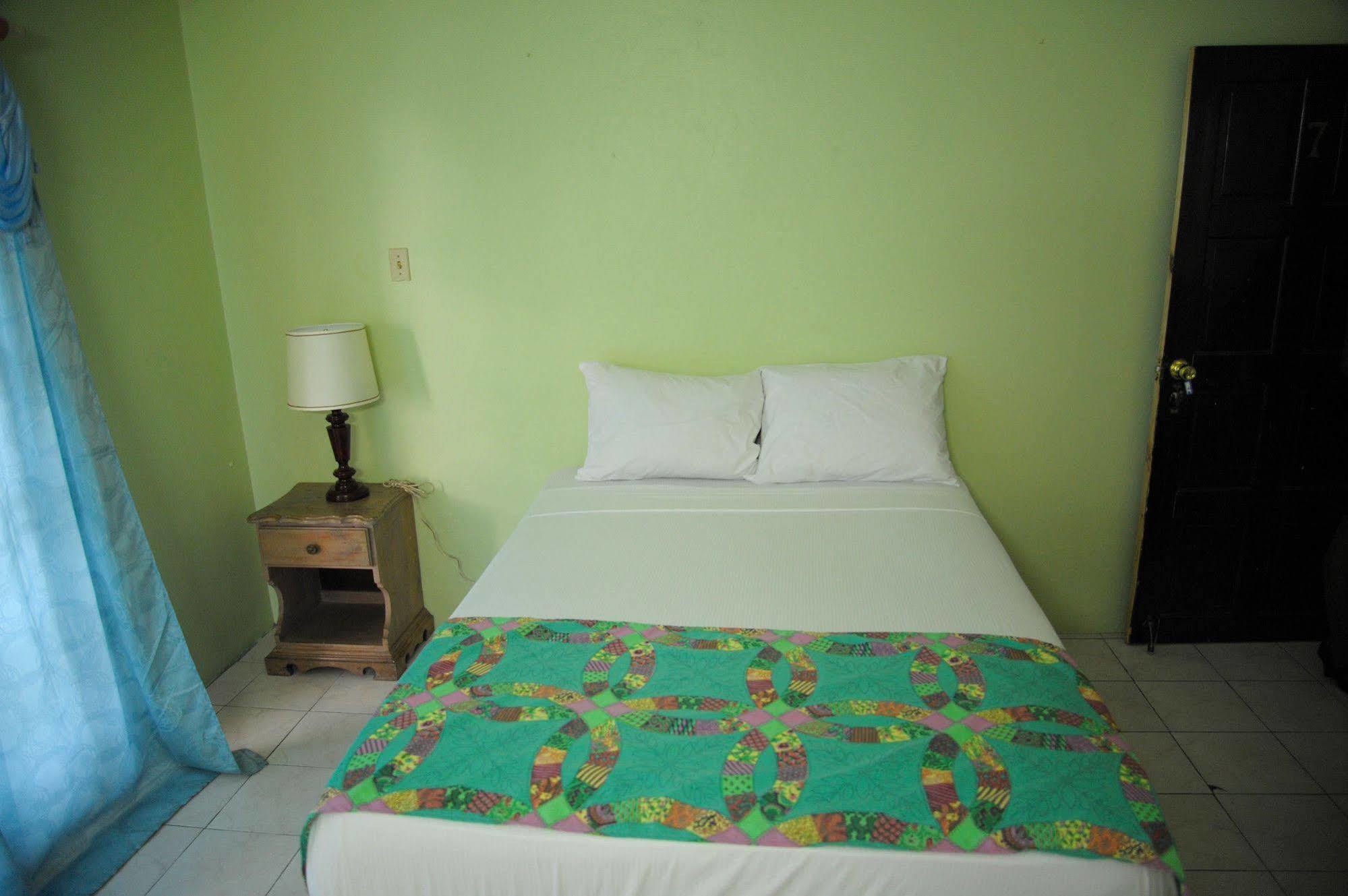Ocean Sands Hotel Ocho Rios