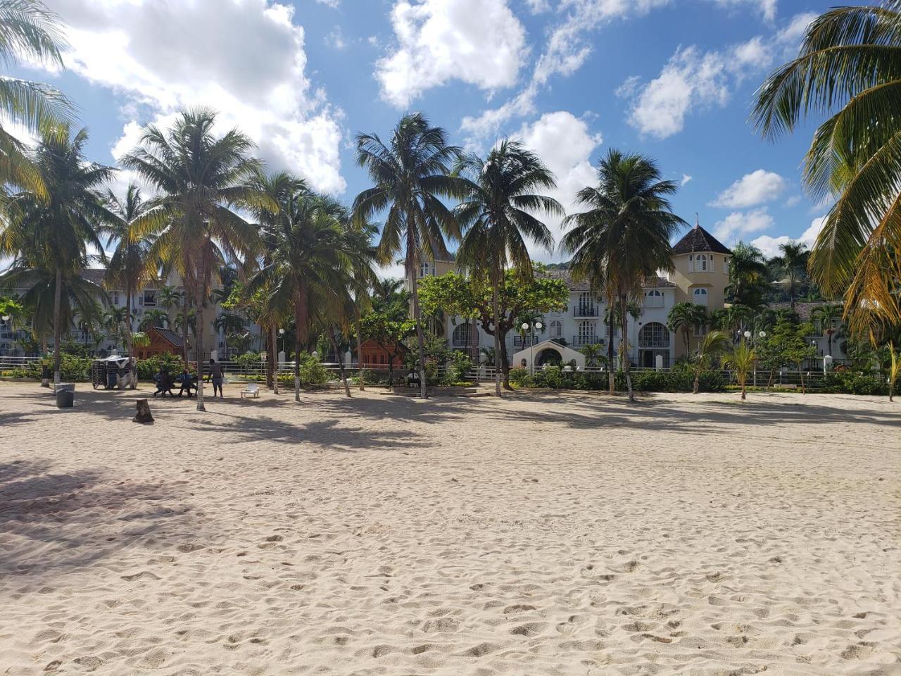 Oasis At Sandcastles Adults Only Luxury King Suite