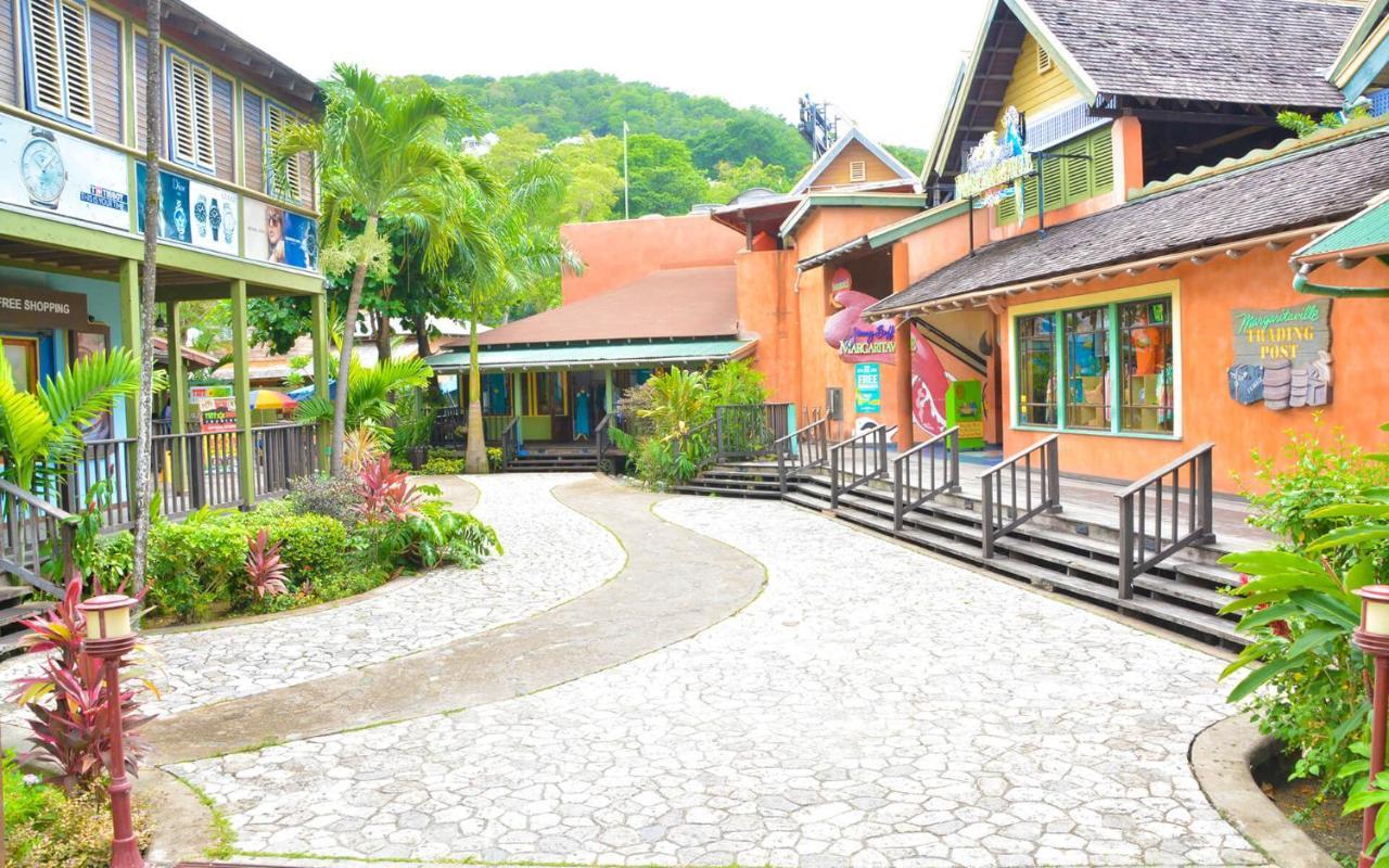 Ambleside & Turtle Towers Apartamento
