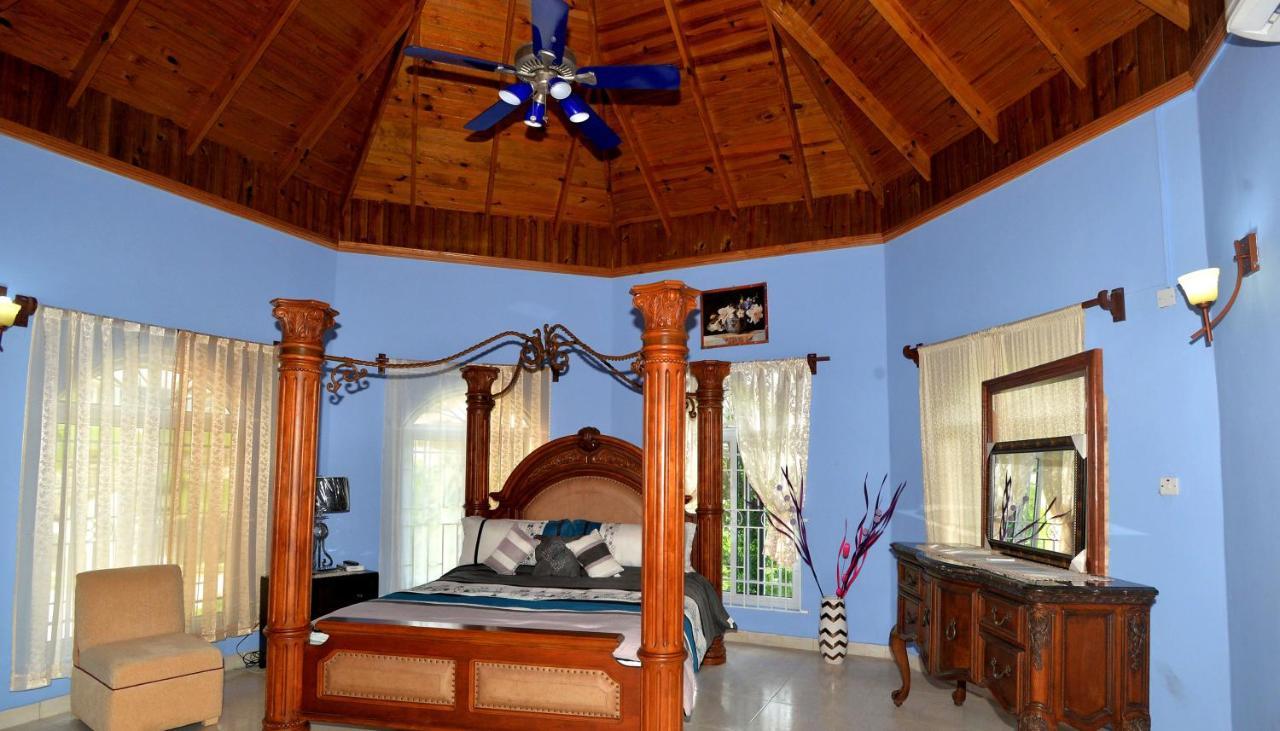 Basileia Palace Bed & Breakfast Montego Bay