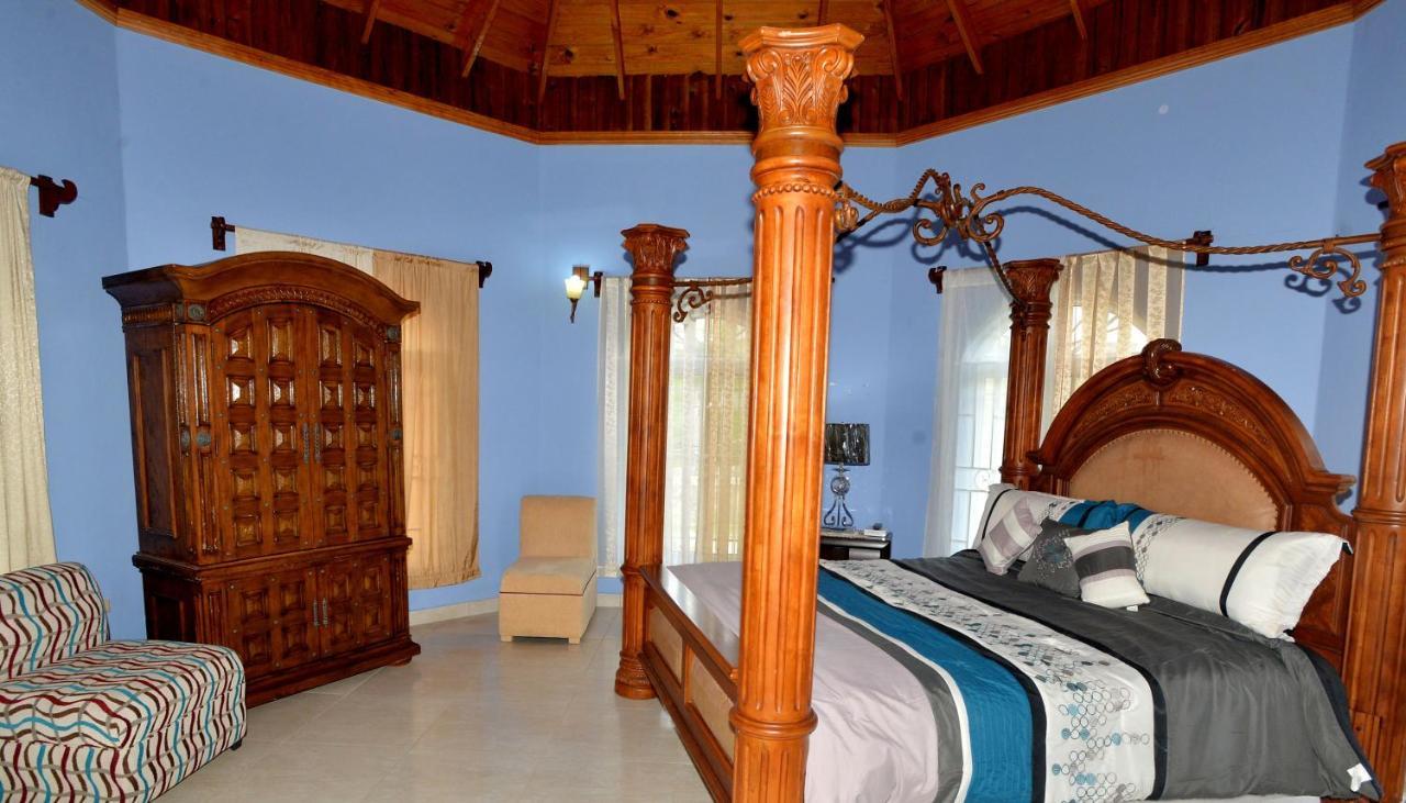 Basileia Palace 3* Montego Bay