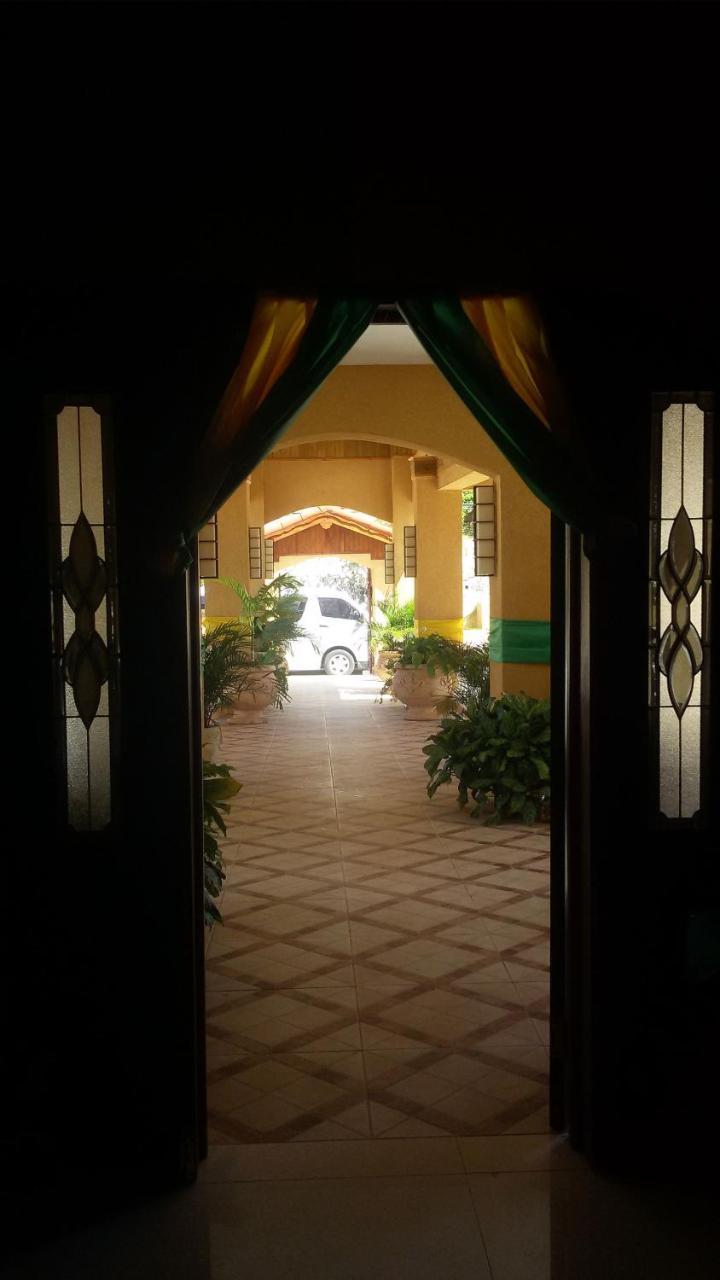 Bed & Breakfast Basileia Palace Montego Bay