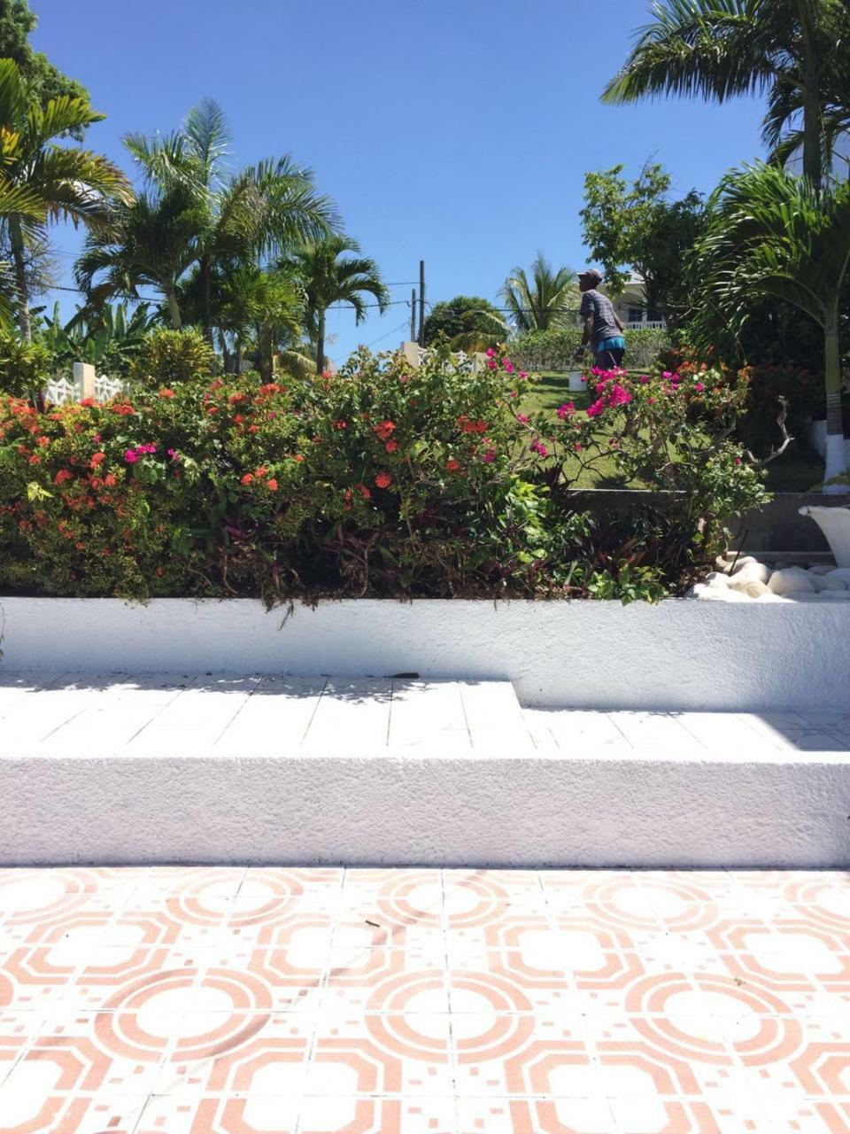 Goldenview * Ocho Rios