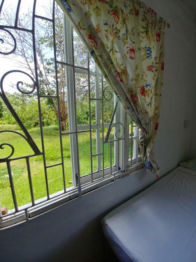 Port Antonio Inn Hostel *