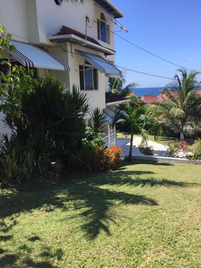 Goldenview Guest house