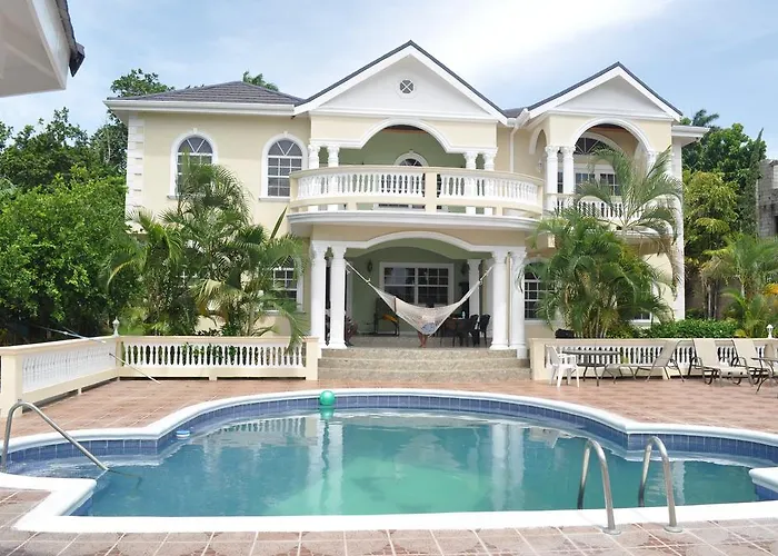 Steel Love Villa