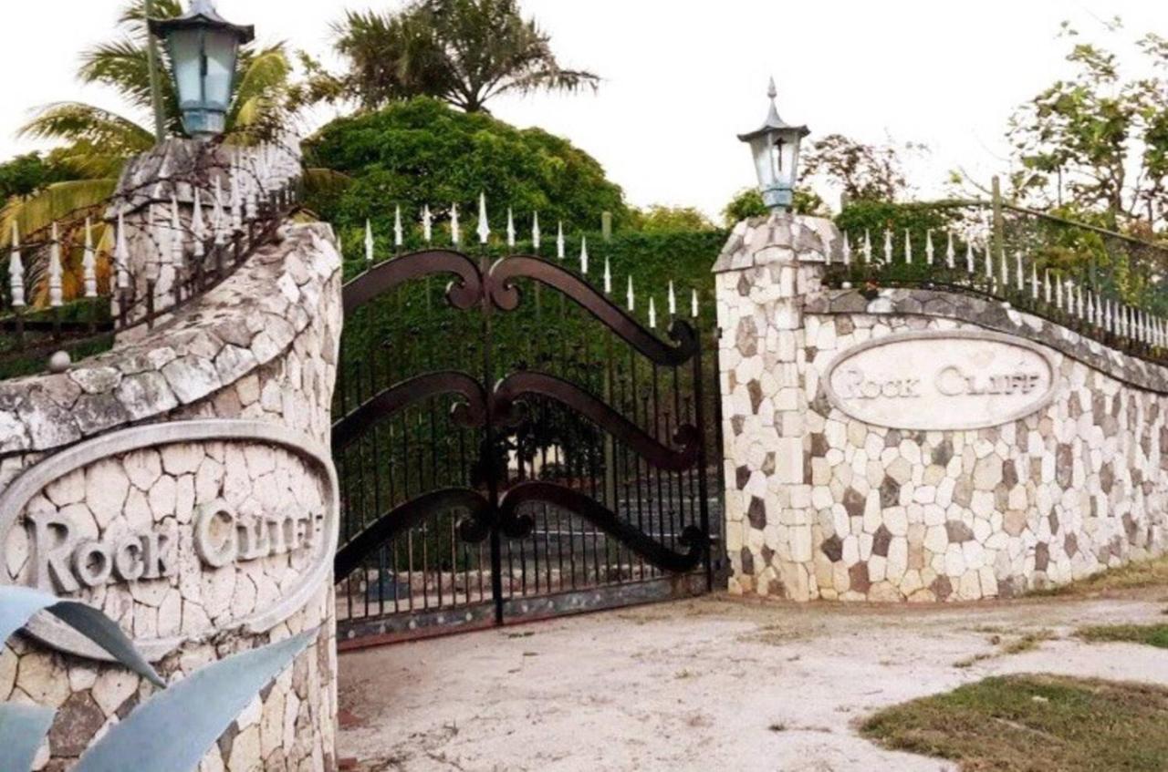 Rockcliff St Mary