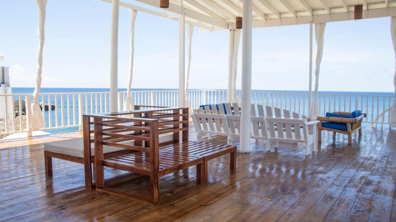 Begana Cliff * Negril