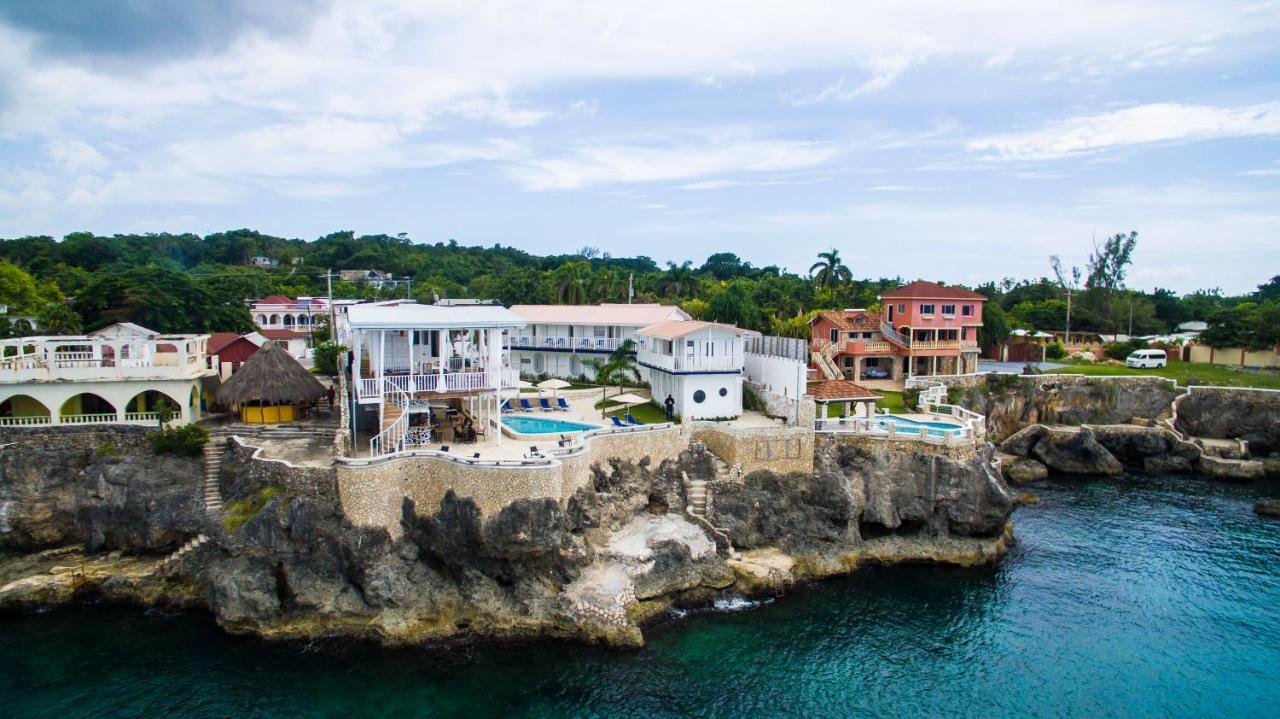 Begana Cliff Negril