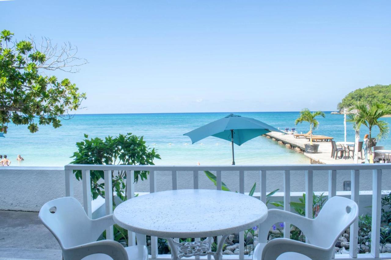 Aparthotel Beach Front Ocho Rios