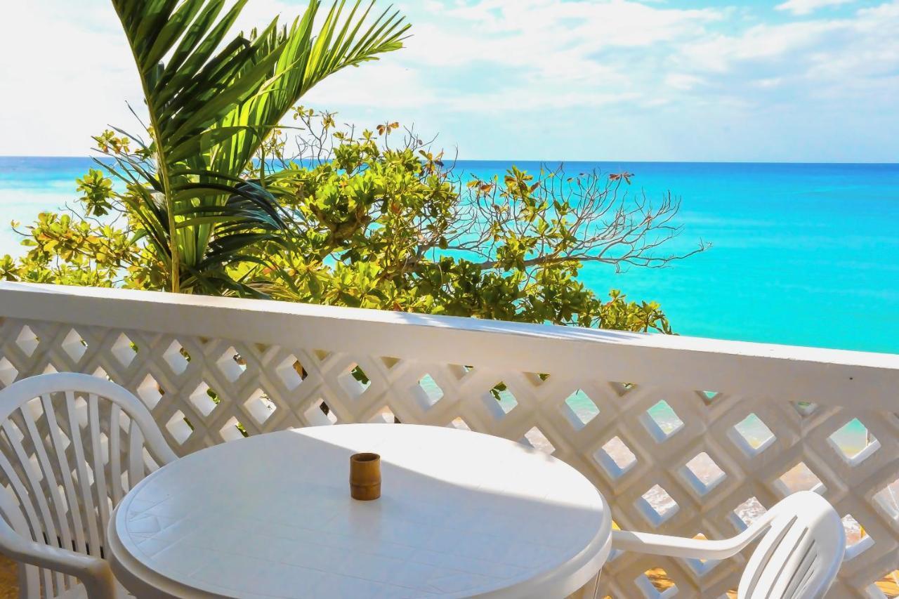 Beach Front Aparthotel *